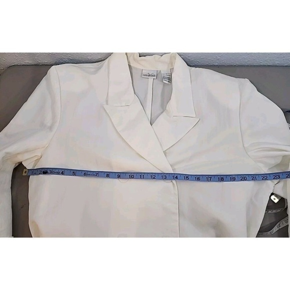 The Villager Liz Claiborne Women's White Trench Blazer W/tie Large VTG - Picture 7 of 7